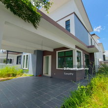 Semi d for sale in Ozana residence