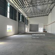 Great Location! Good Condition Unit! Highly Demand!
