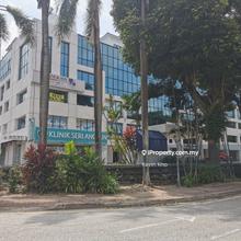 Main road frontage, Flexible usage