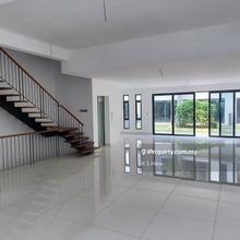 Affinity Residences,bukit serdang,4sty villa.gated and guarded,f/h