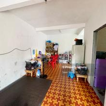 Taman Putra End Lot unit for sale