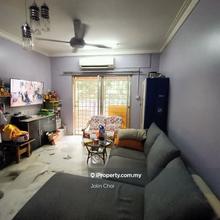 Facing green, quiet, low floor, fully furnished new Aircon, fan