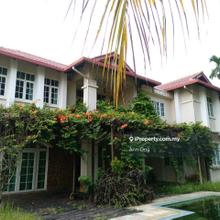 Banglo 2 Storey at Kota Kemuning For Sale