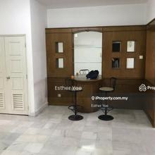 Below Market - Super low density (6 units per floor) - 1313 sqft 