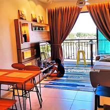 Sapphire On the Park Condominium For Sale