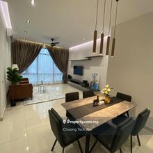 Good deal on hand, hamilton condo with good view 