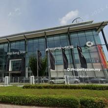 Facing main road , fully aircond & renovated , With Lift