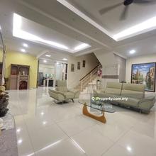 Super cheap freehold renovated 2.5sty semi-D