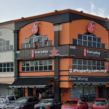 Seri Kembangan corner shoplot for Sale