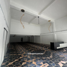 Spacious and duplex big unit to rent