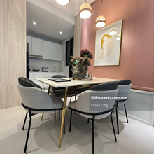 Freehold foreigner can buy free legal fee stamp duty low downpayment