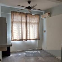 Court 9 3r2b1cp unit for rent!