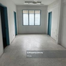 10 mins drive to Putrajaya & Cyberjaya (toll free) 25min to KL City