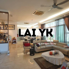 Short drive to LRT, Empire Subang, Sunway & Monash University