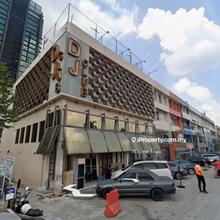 Limited endlot at Damansara Jaya for sale
