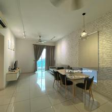 Bandar sunway good condition unit available for sale
