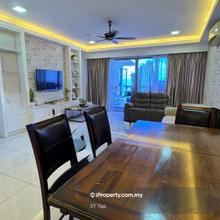 Corner lot unit with excellent ventilation, bright & airy living space