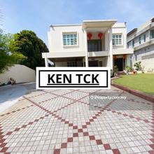 Bungalow Golf View For Sale