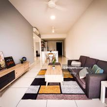 Cheap! Gorgeous views n lights selling with tenancy MRT Nearby