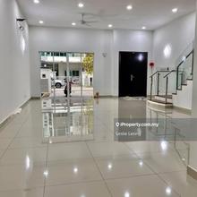 3 storey Taman Dolomite Templer Rawang Selayang For Rent