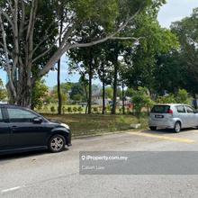 Face park ample car park walk to school