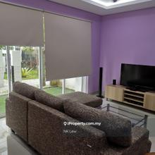 Townhouse,ground floor unit,corner