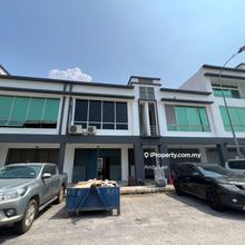 Facing Mainroad Shoplot for rent