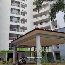 Gold Coast Malacca International Resort Service Residence For Sale