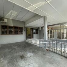 Jalan Bayan Single storey intermediate for rent