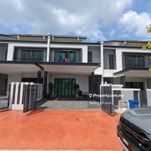 Terrace house for Sale