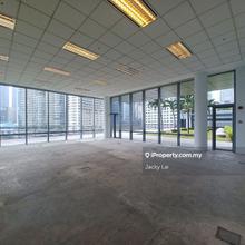 High Ceiling with Greenery view & Direct Access to Parking