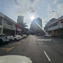 1.5storey Link Factory, Taman Perindustrian USJ, for Sell