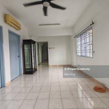 Partly Furnished, 2 Car Park, Kantan Court
