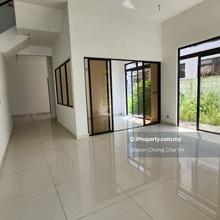 Horizon Hills 2 storey cluster , original condition