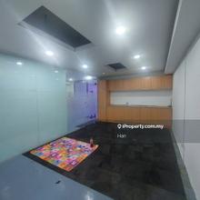 Aman Perdana Klang First Floor 22'x75' Facing Main Road For Rent