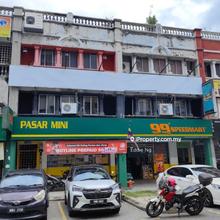 5.2% ROI tenanted shoplot for sales 