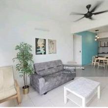 I-Santorini 850sf Seaview Located in Tanjong Tokong, Straits Quay