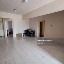Fully Furnished with 2 side by side carpark