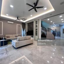 3 Storey Own Builded Bungalow with Fully Renovated
