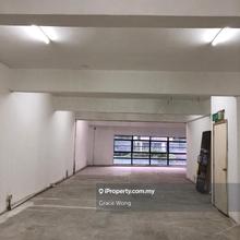 1st floor shop with Lift Sri Hartamas near Mont Kiara