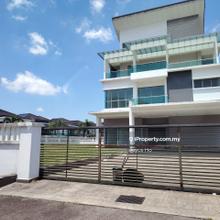 Damai Gayana 3 Bungalow Private lift with big Land10452 sqft