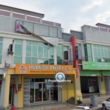 Upstair shop at Cheng For Rent!