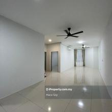 Spacious Unit With Partial Furnish Suit For Own Furniture & Family