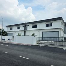 Brand New detached factory accessibility to major highways and KLIA