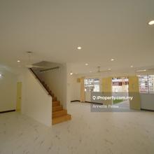 2 Storey Terrace @ Jln Pokok Saga, Penang Hill (well maintained)