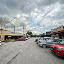 Limited Shoplot, strategy location 