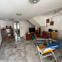 Menjalara freehold fully extended renovated