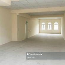 Good Deal 100% Loan 2-sty Shop 22'x70' Freehold Sell Rm550k @ Melaka