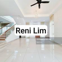 3 Storey Bungalow, Vacant Unit, Good Deal, Quiet Row