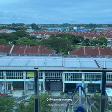Full Loan Unit, Bank Value rm340k, sale price rm300k